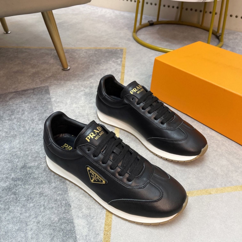 Pra*a casual shoes